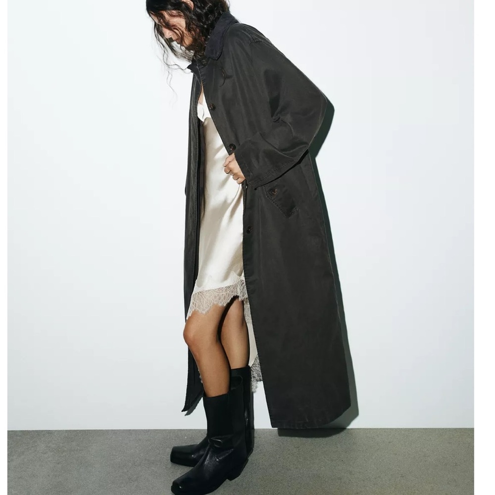 NWT ZARA Anthracite Grey Trench Coat With Contrasting Corduroy Collar.